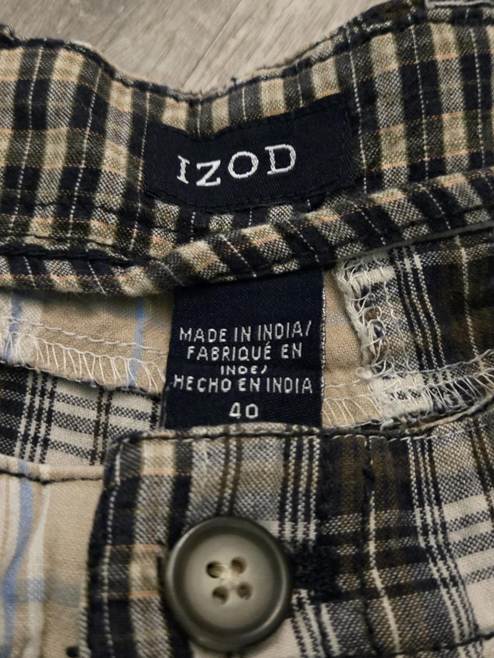 IZOD Men's Patchwork Plaid Shorts - Size 40